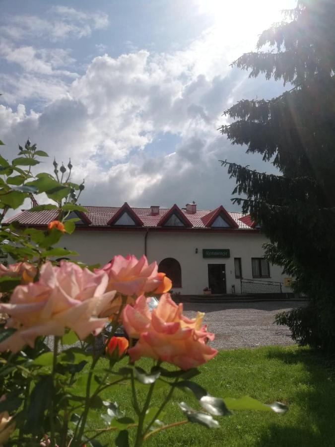 Zajazd "Marta" Hotel Krasnik Exterior photo